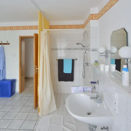 Σπίτι διακοπών Comfortable With Large Sunny Garden In Beautiful Surroundings *